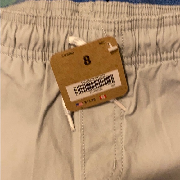 New Crazy 8 size 8 grey shorts with pockets - Picture 2 of 3